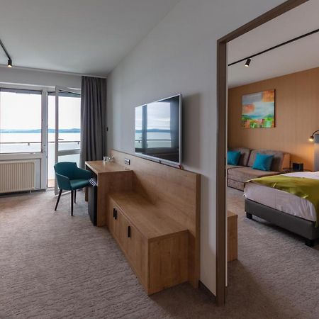 Hotel Otp บาลาตอนเซเมช ภายนอก รูปภาพ